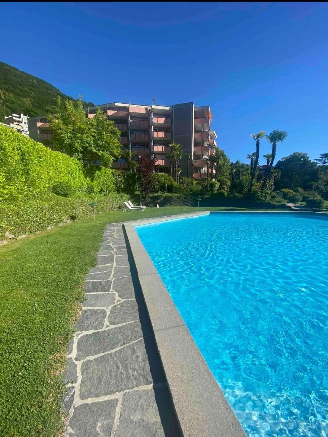 On The Lugano 5 *